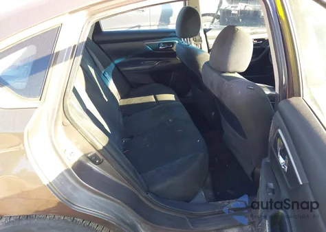 2015 Nissan Altima 2.5/2.5 S/2.5 Sl/2.5 Sv z USA, uszkodzony, nr VIN 1N4AL3AP1FC450309